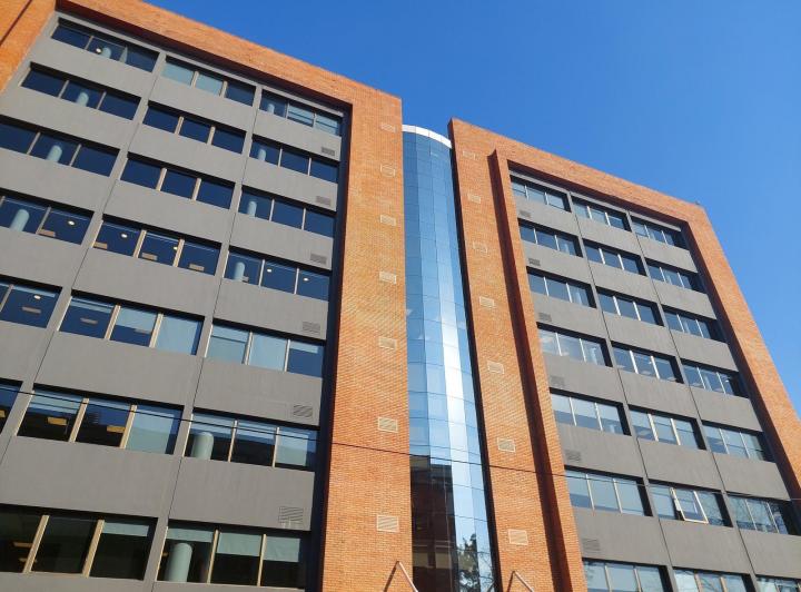 Oficina comercial · 2334m² · 51 Cocheras