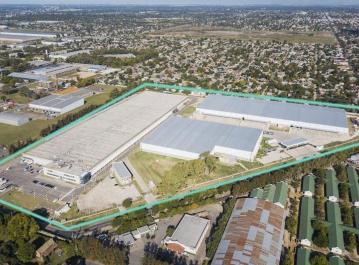 Depósito · 13000m² · 1 Ambiente · 1 Cochera