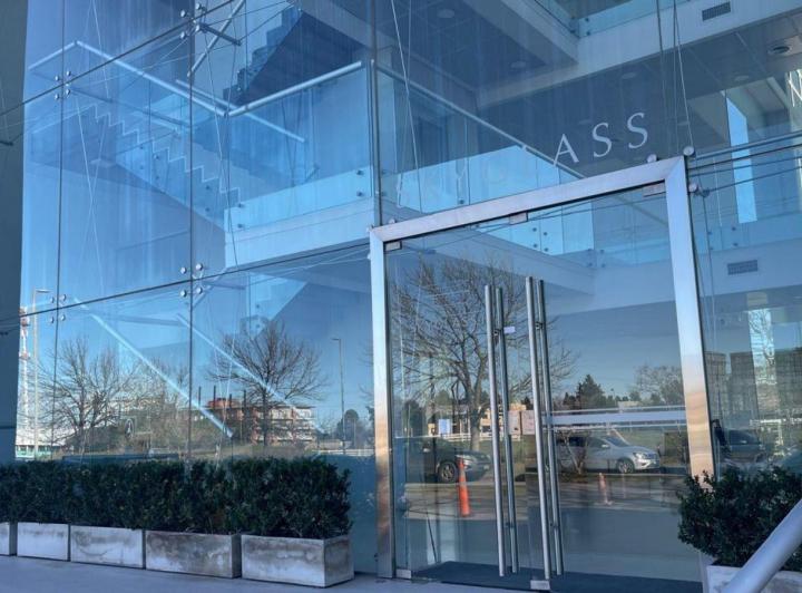 Oficina comercial · 130m² · 5 Ambientes · 2 Cocheras
