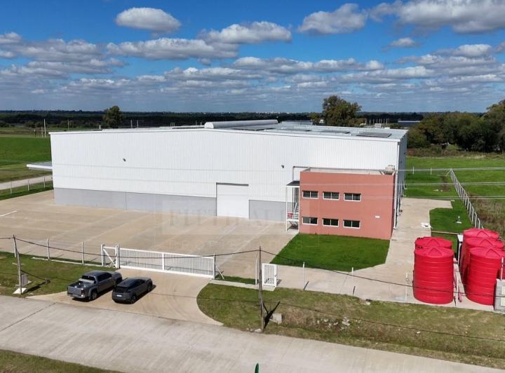 Depósito · 2000m²