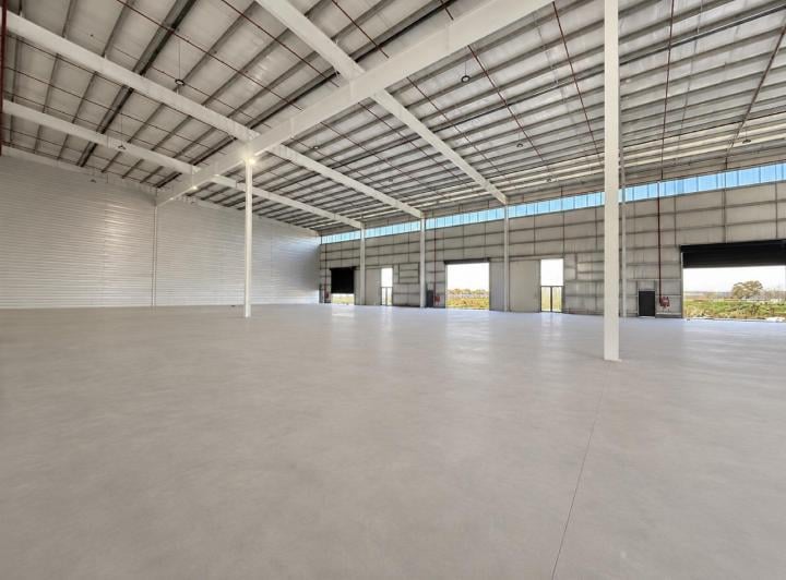 Depósito · 683m²