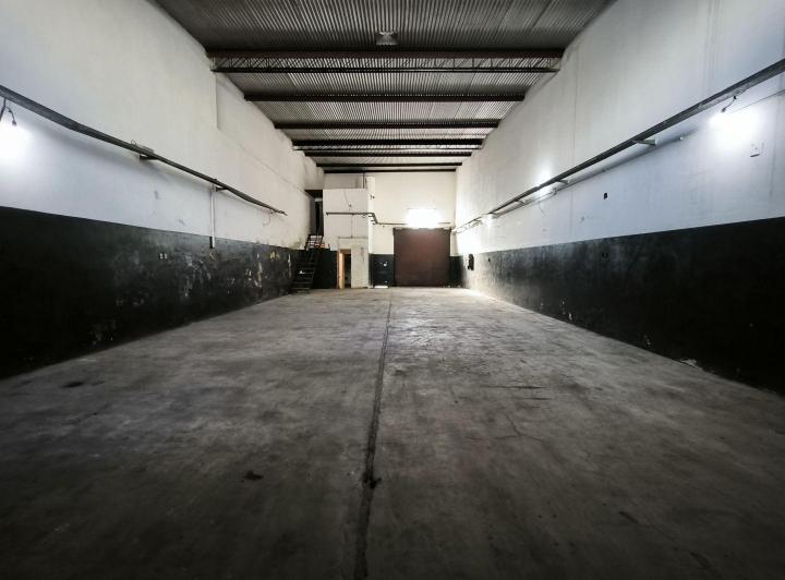 Bodega-Galpón · 300m²