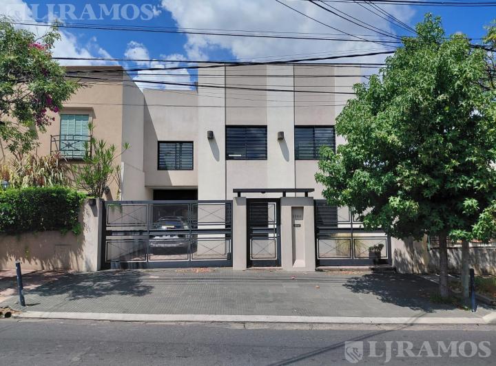 Edificio · 397m² · 5 Cocheras
