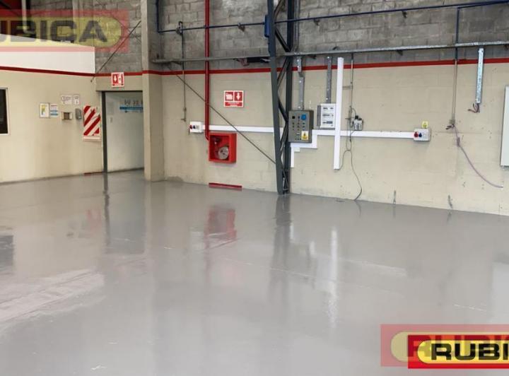Depósito · 1000m²