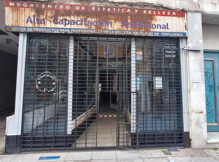 Local comercial · 162m² · 1 Ambiente · 1 Cochera