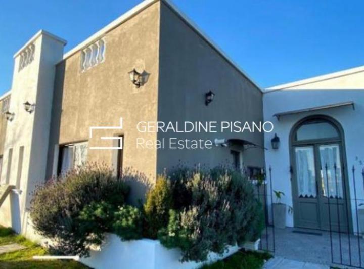 Casa · 270m² · 5 Ambientes