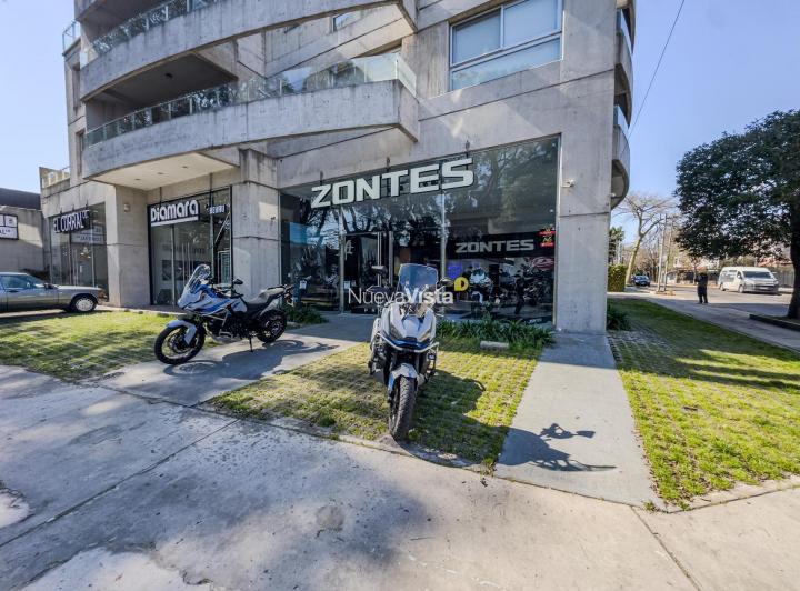 Local comercial · 112m² · 3 Cocheras