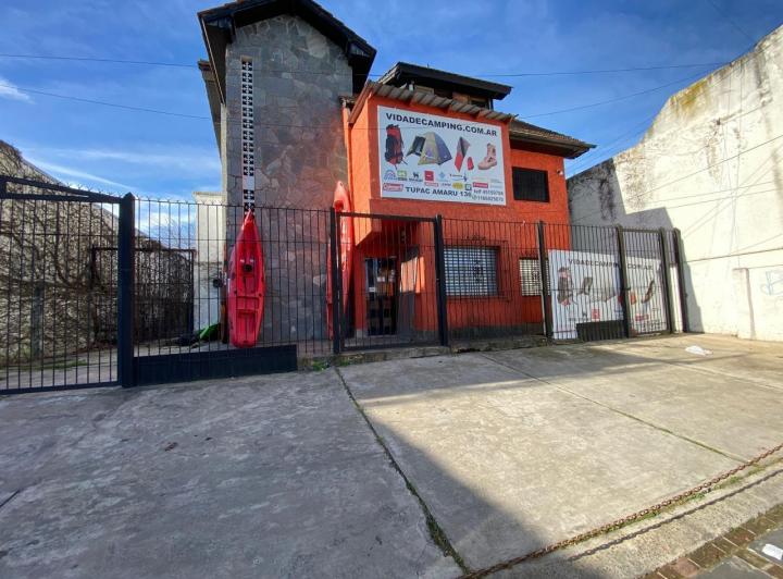 Local comercial · 345m² · 8 Ambientes · 1 Cochera