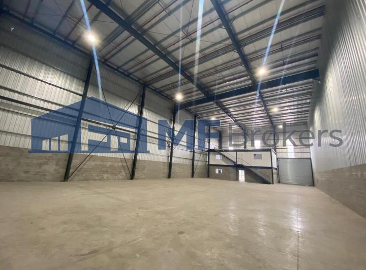 Bodega-Galpón · 800m² · 3 Cocheras