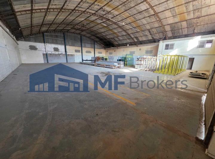 Bodega-Galpón · 780m² · 5 Cocheras