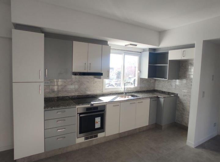 Departamento · 50m² · 2 Ambientes · 1 Cochera