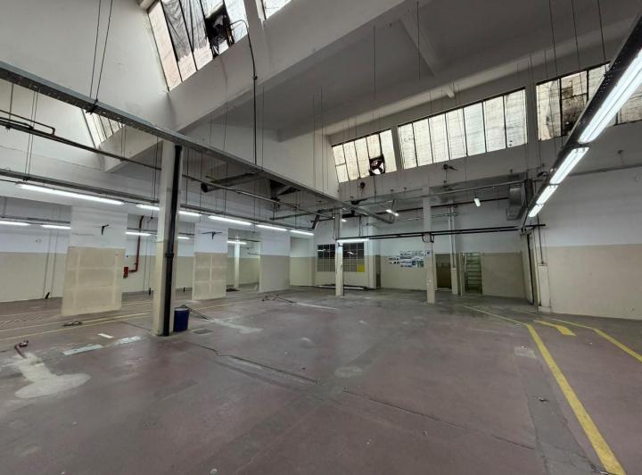 Bodega-Galpón · 1828m² · 2 Cocheras