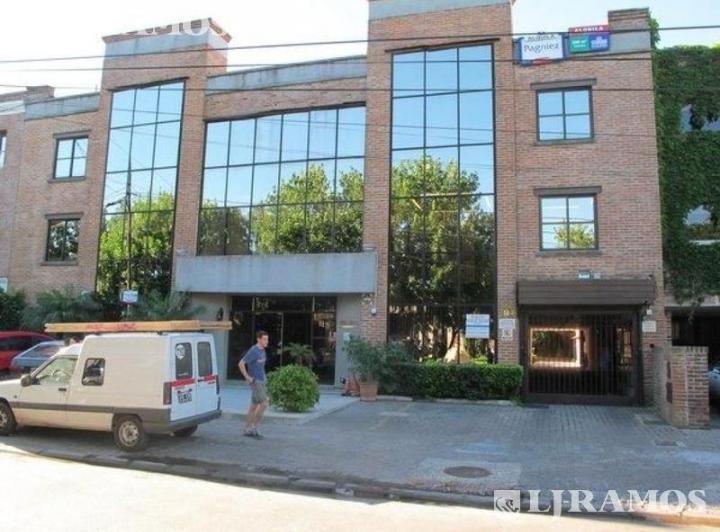 Oficina comercial · 77m² · 1 Cochera