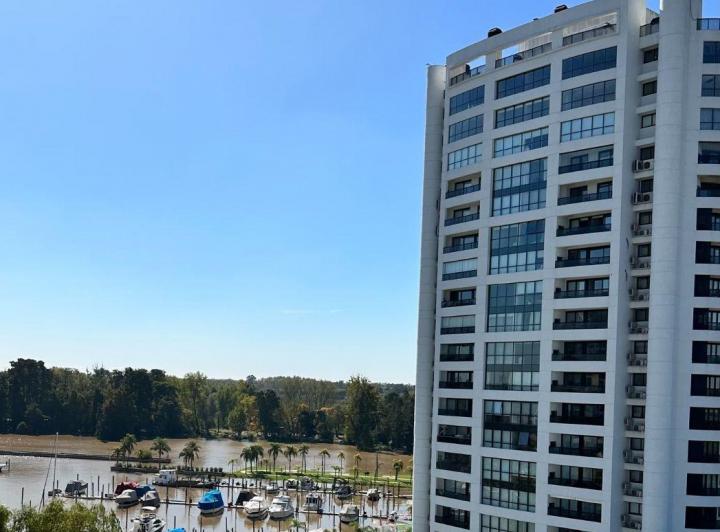Departamento · 80m² · 2 Ambientes · 1 Cochera