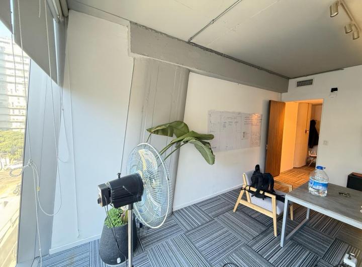 Oficina comercial · 70m² · 1 Ambiente · 1 Cochera