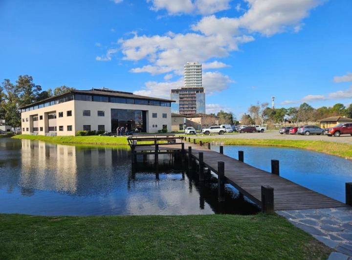 Oficina comercial · 70m² · 3 Ambientes · 2 Cocheras
