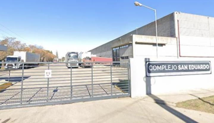 Depósito · 1600m²