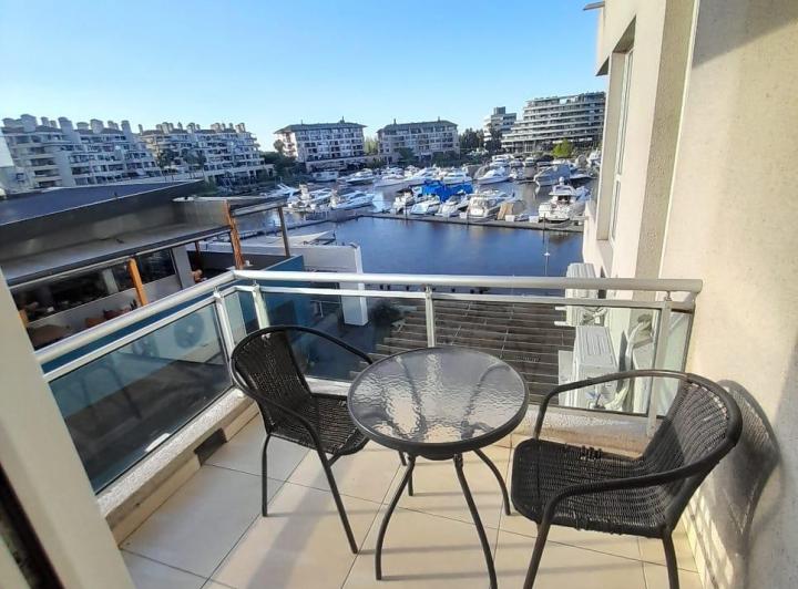 Departamento · 60m² · 2 Ambientes · 1 Cochera