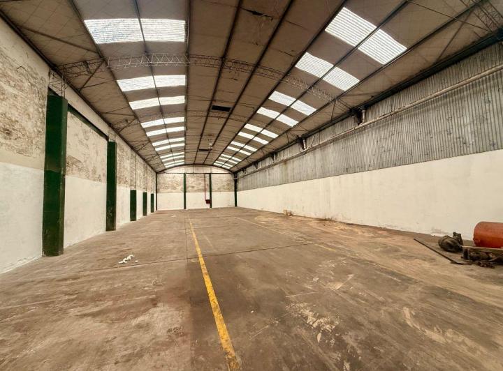 Bodega-Galpón · 800m²