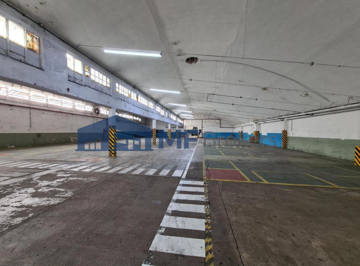 Bodega-Galpón · 2200m²