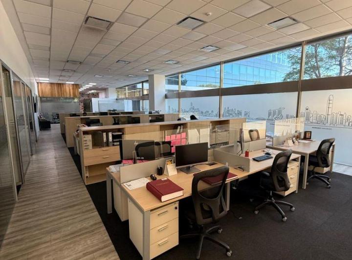 Oficina comercial · 310m² · 1 Ambiente · 5 Cocheras