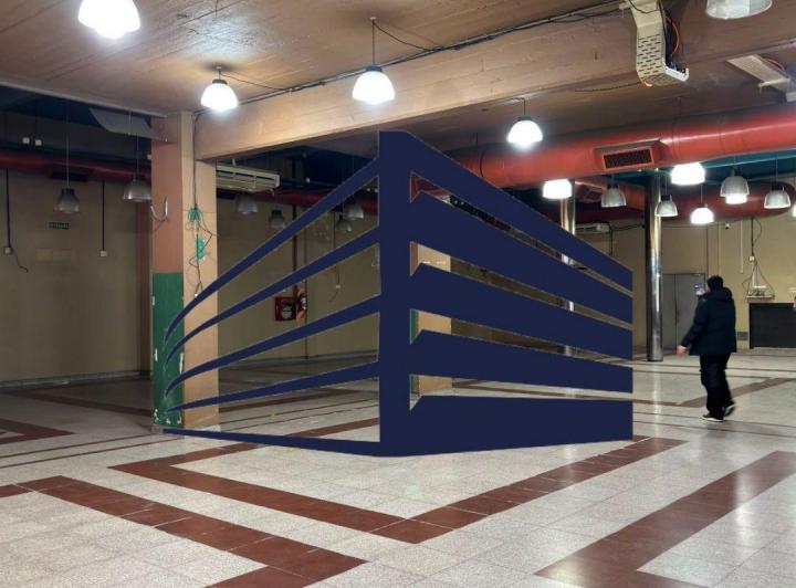 Local comercial · 726m²