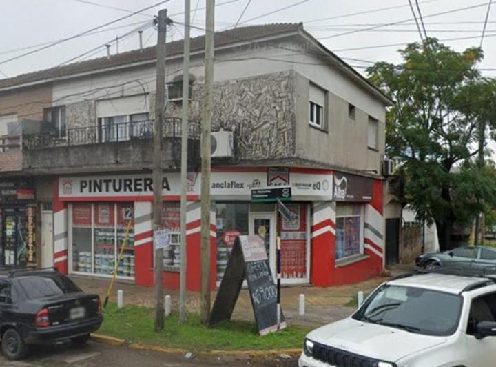 Local comercial · 70m² · 1 Ambiente · 2 Cocheras