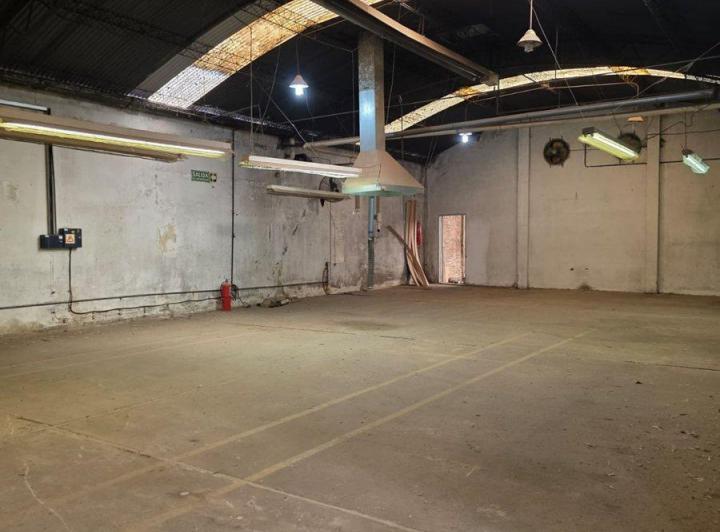 Bodega-Galpón · 900m²