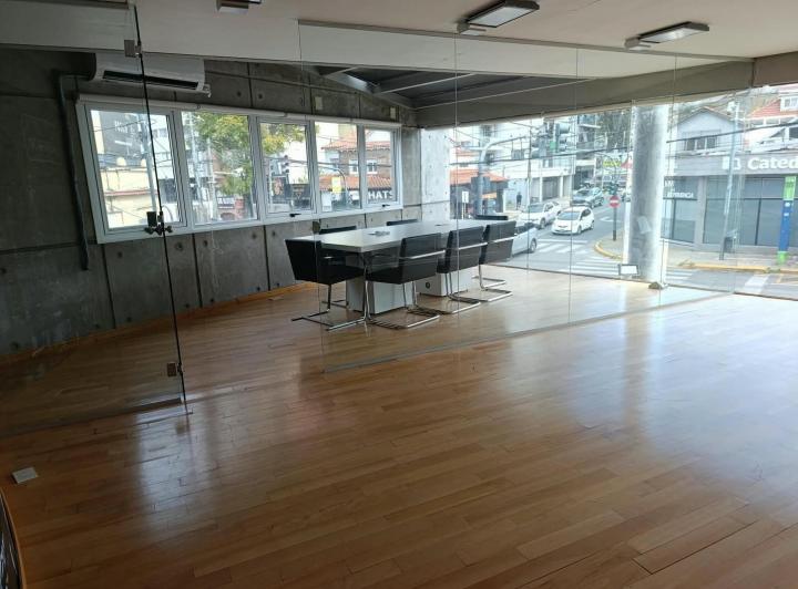 Oficina comercial · 100m² · 3 Ambientes · 1 Cochera