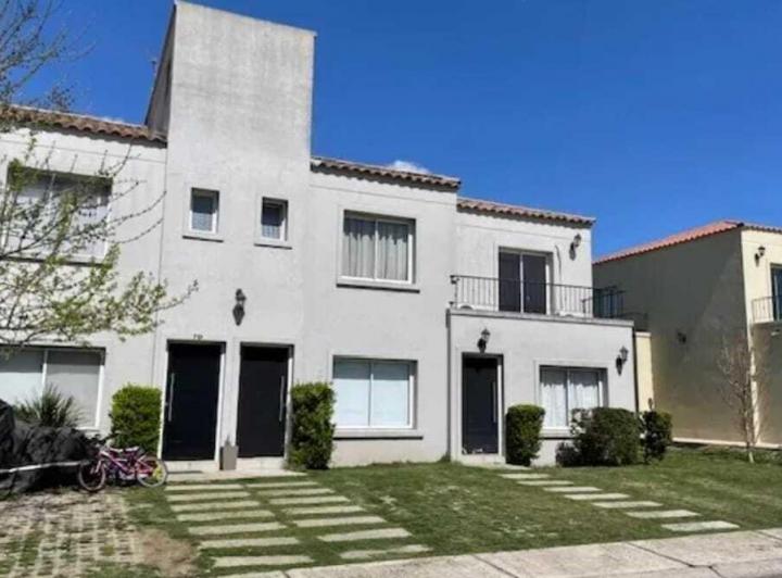 Departamento · 6300m² · 2 Ambientes · 1 Cochera
