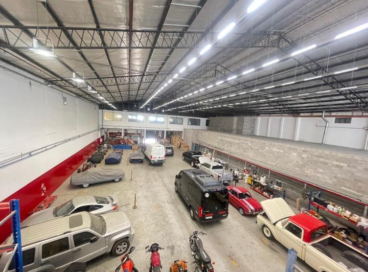 Depósito · 3800m²