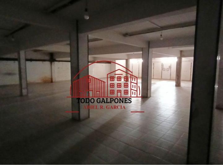 Bodega-Galpón · 300m²