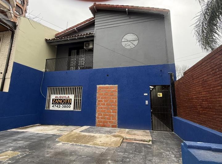 Local comercial · 210m²