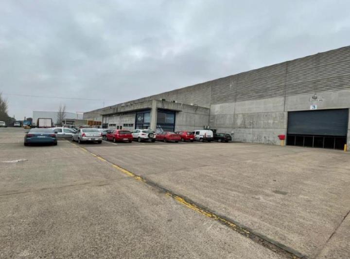 Depósito · 3230m²