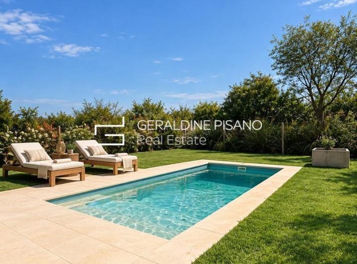 Casa · 250m² · 5 Ambientes · 4 Cocheras