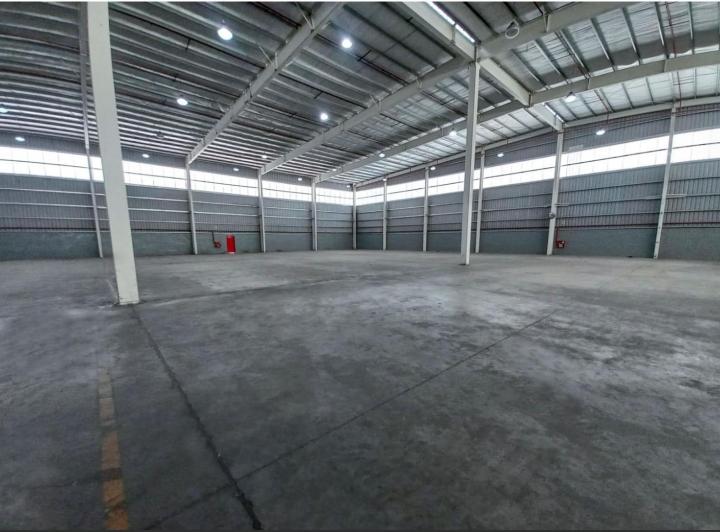 Depósito · 2068m²