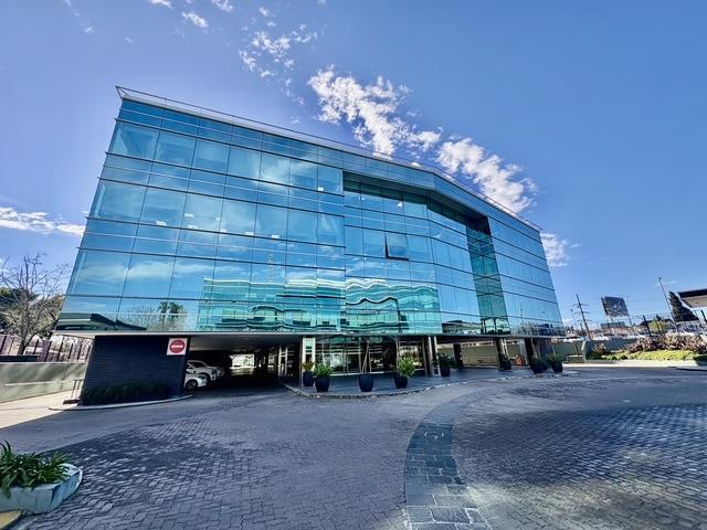 Oficina comercial · 500m² · 1 Ambiente · 14 Cocheras