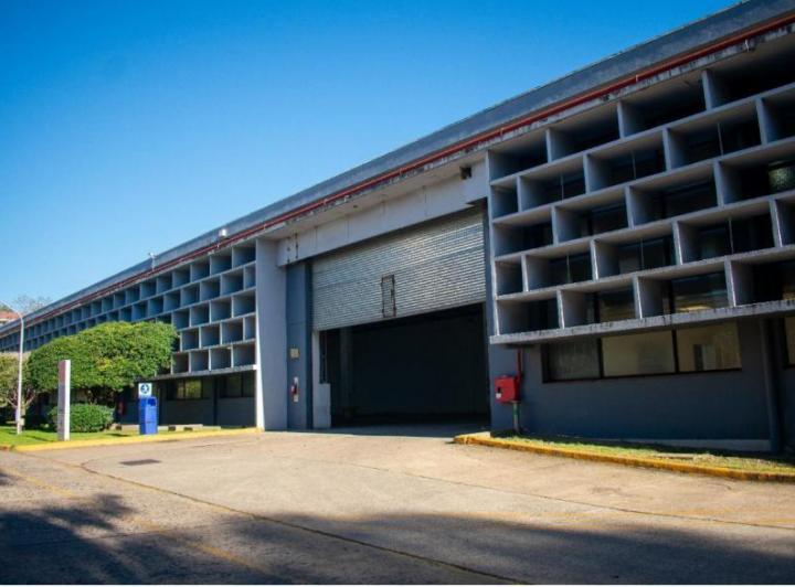 Depósito · 1290m²
