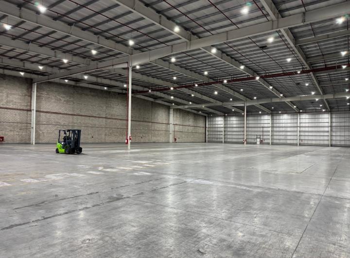 Depósito · 6500m²