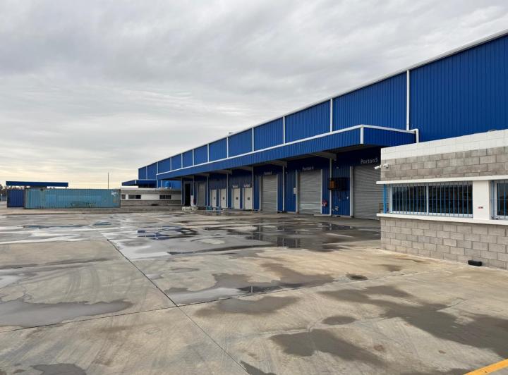 Depósito · 11000m²