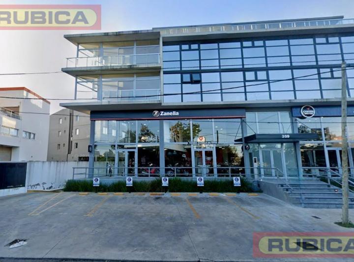 Local comercial · 134m² · 1 Ambiente · 1 Cochera