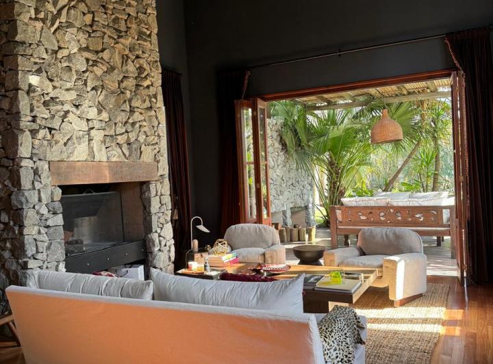 Casa · 248m² · 6 Ambientes