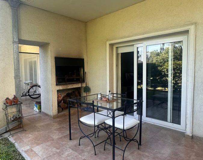 Departamento · 60m² · 2 Ambientes · 1 Cochera