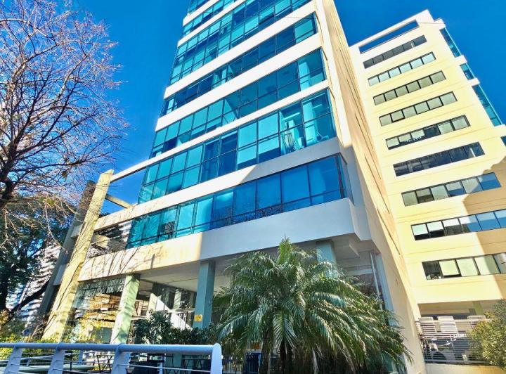Oficina comercial · 195m² · 4 Ambientes · 4 Cocheras