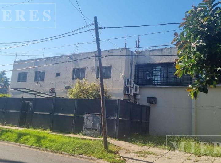 Depósito · 1214m² · 4 Cocheras