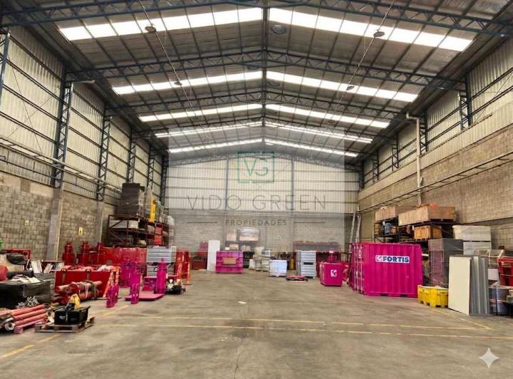 Depósito · 660m²
