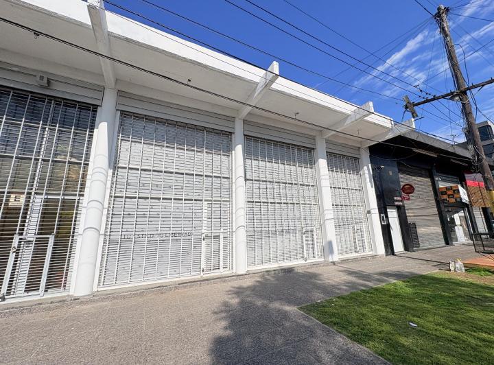 Local comercial · 100m² · 4 Ambientes