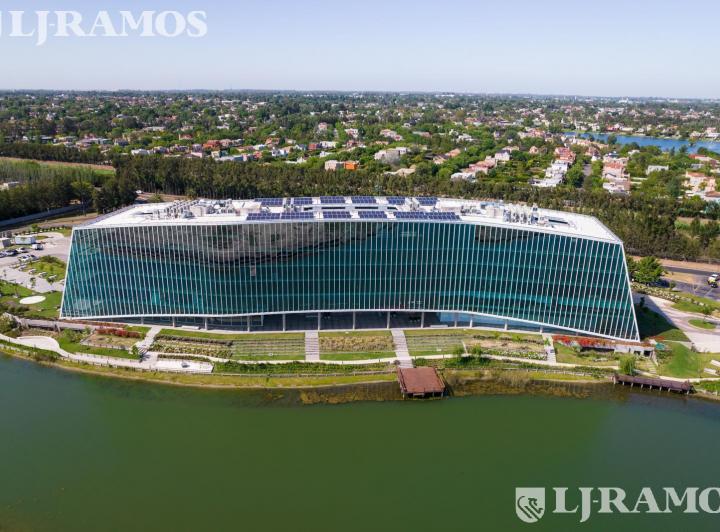 Oficina comercial · 532m² · 1 Ambiente · 8 Cocheras