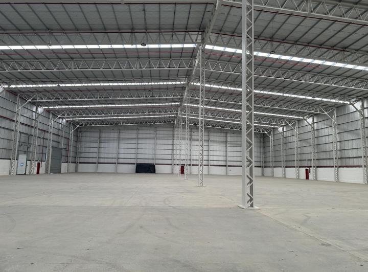 Depósito · 9000m²