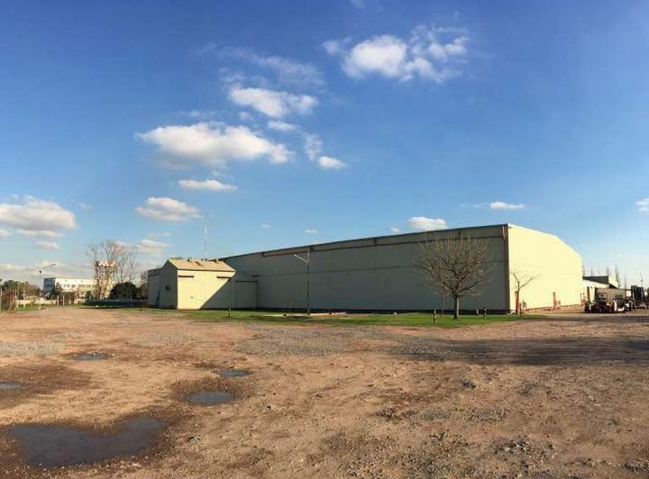 Depósito · 11000m²